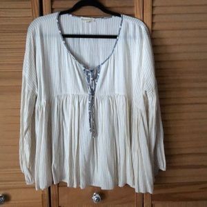 Women’s soft gathered hippie blouse